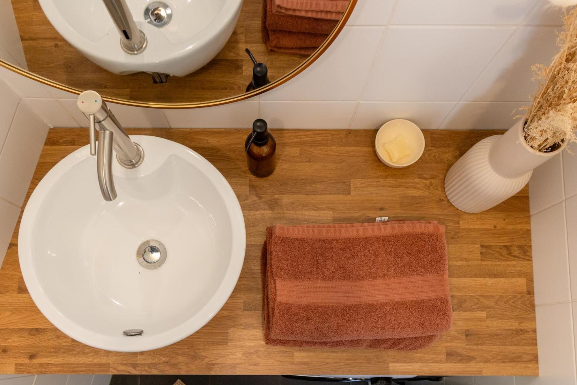 Apartment Le Relax - Maison Climatisee Avec Terrasse - *
